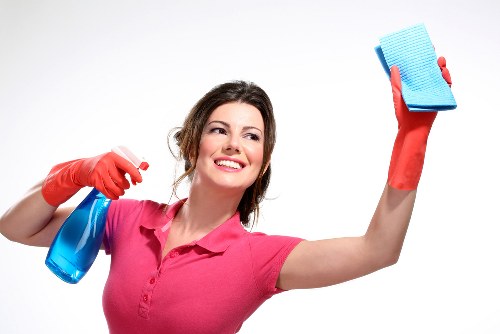 Deep cleaning a high-traffic commercial carpet in Hainault